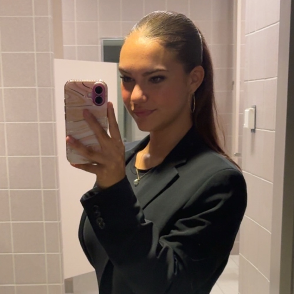 Meet your Posher, Nessona